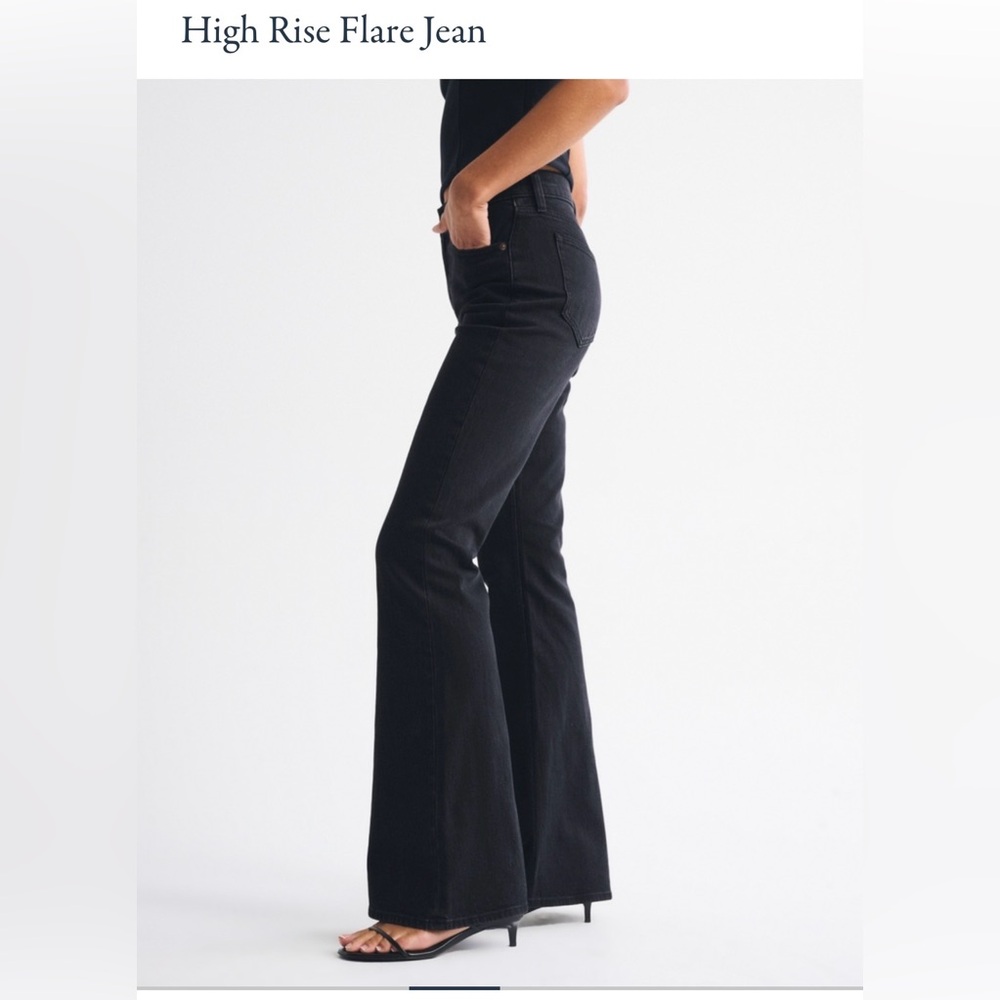 Abercrombie Ultra High Rise Black Flares 24S